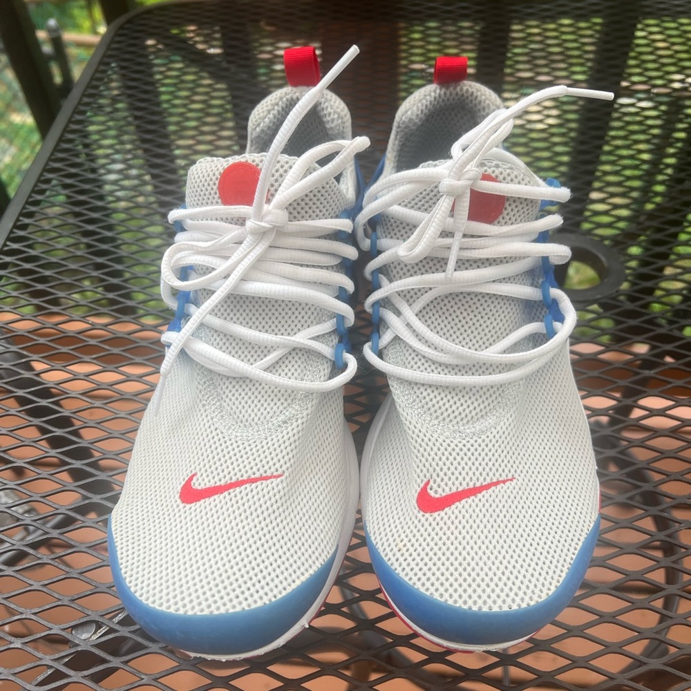 Men’s Presto’s size 11